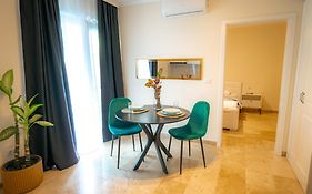 Rmr Luxury Apartaments